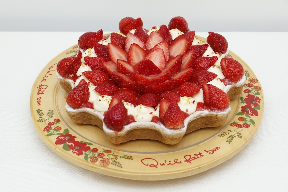 「⾦平糖型 佐賀県産“いちごさん”フレジエのタルト」イメージ