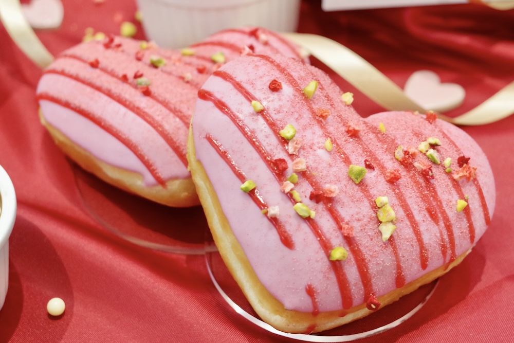 「ルビー & ストロベリー」テイクアウト・税込み378円、イートイン・税込み385円