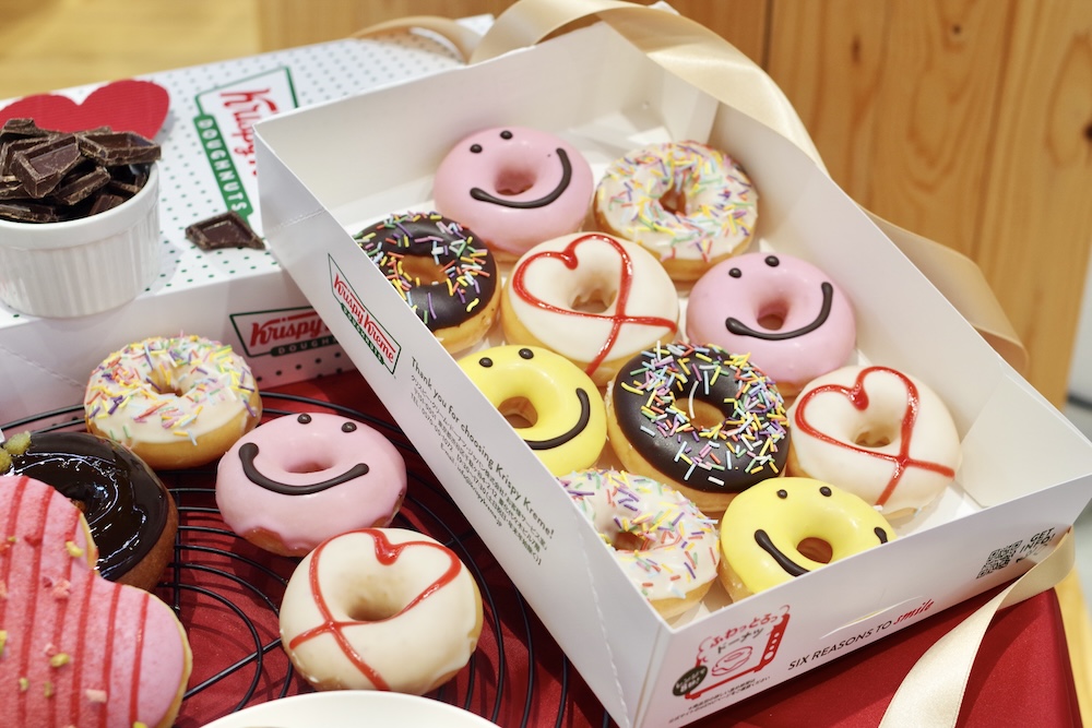 「バレンタイン ミニ ボックス（10個）」テイクアウト・税込み1,630円、イートイン・税込み1,661円