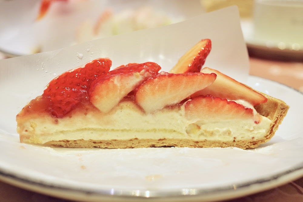 2月15日まで販売される「静岡県産 “きらぴ香”のタルト」ホール・税込み15,120円