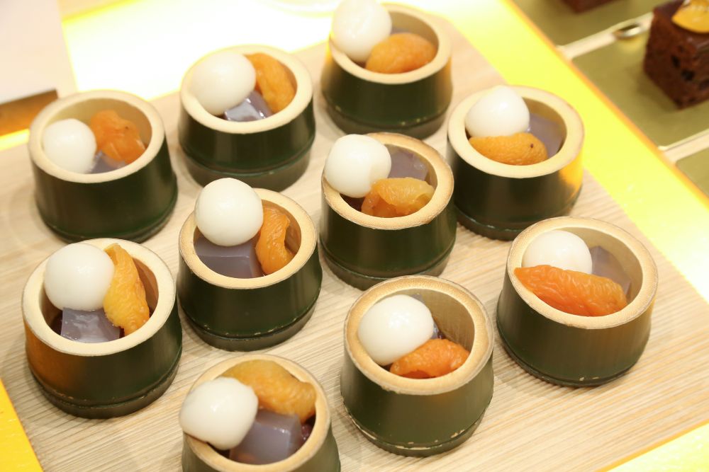 「あんず白玉寒天餡蜜」イメージ