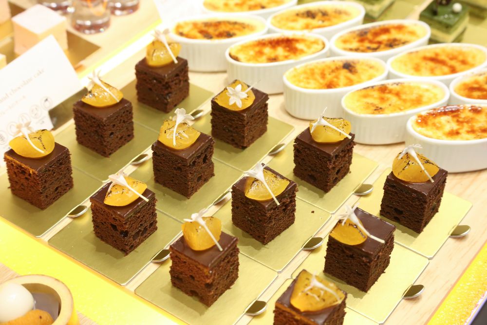 「杏とチョコレートのケーキ」イメージ