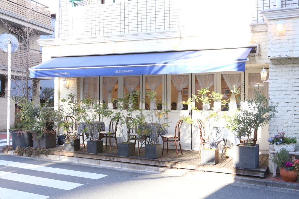 「フレンチパウンドハウス（FRENCH POUND HOUSE）」テラス席のイメージ