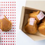 左から「湯あがりかばさん焼き」税込み380円、「かば焼きセット」税込み1,620円