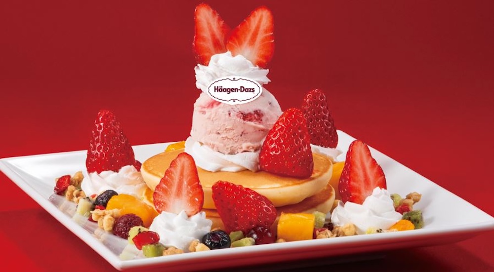 「国産いちごのフルーツパンケーキ」税込み990円