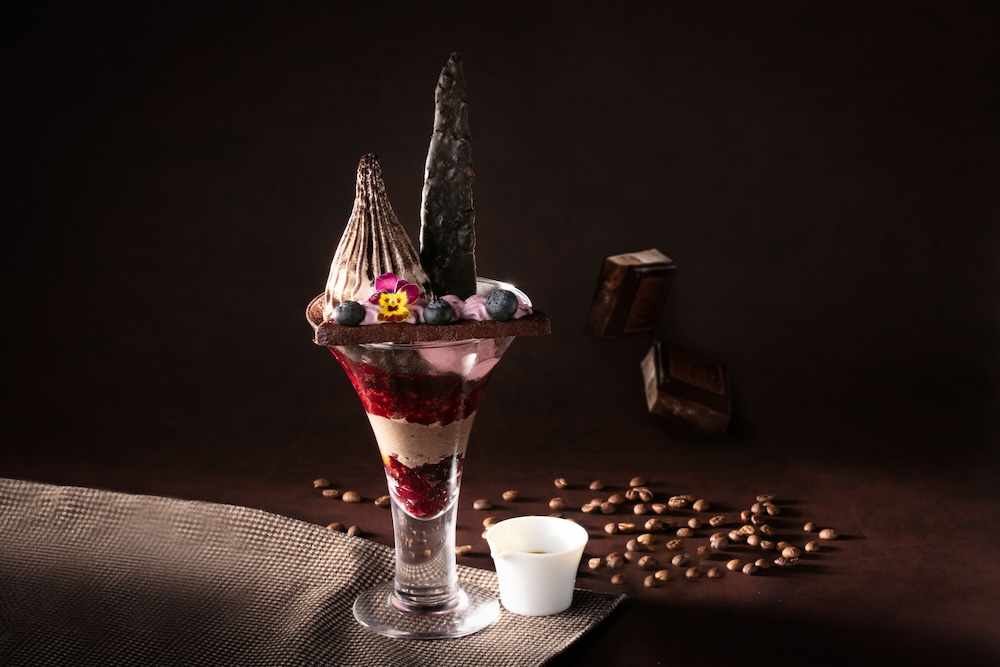 チョコレートパフェ「コフレドショコラ」イメージ