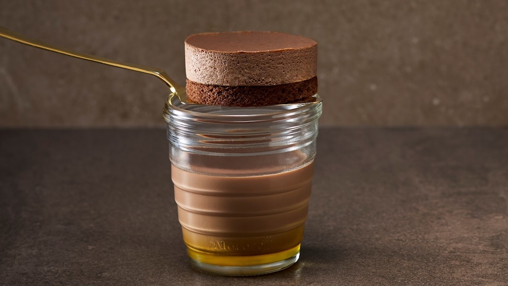 「濃厚ガトーショコラとチョコレートプリン（CACAO HUNTERS コロンビア100%）」イメージ