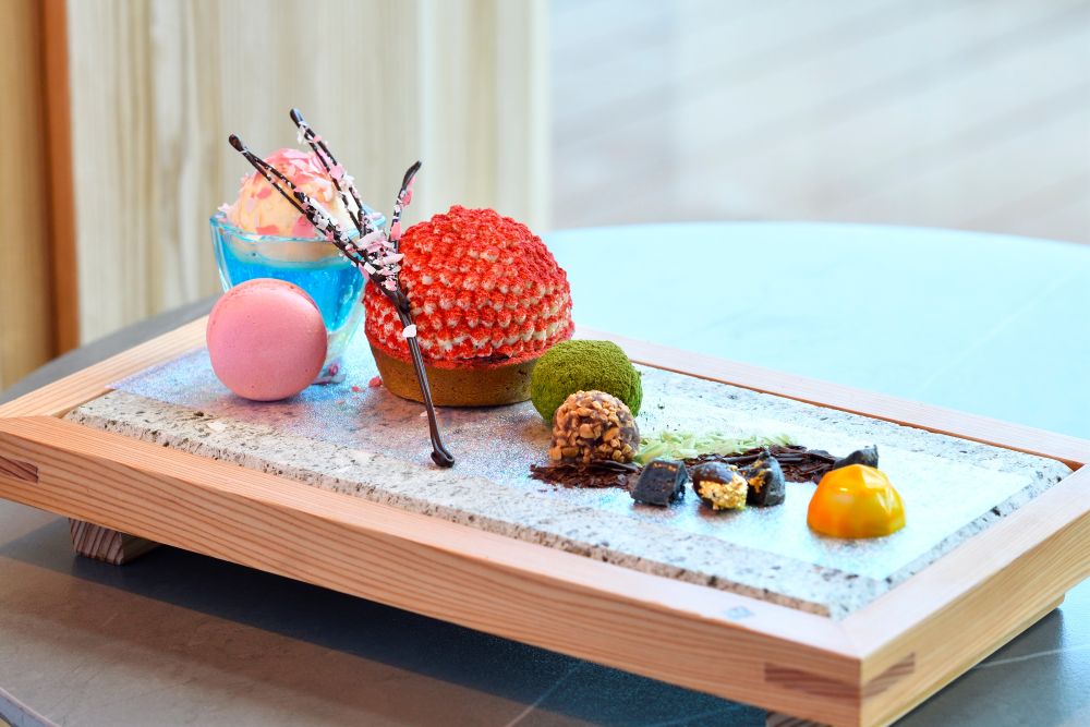 「箱根ホテル小涌園」より販売される「小涌園からのおくりもの」イメージ