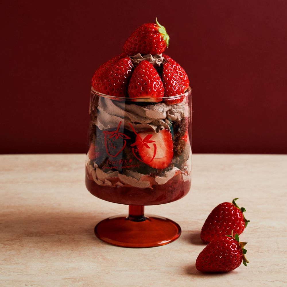 「完熟ミガキイチゴのショコラパフェ」税込み1,400円
