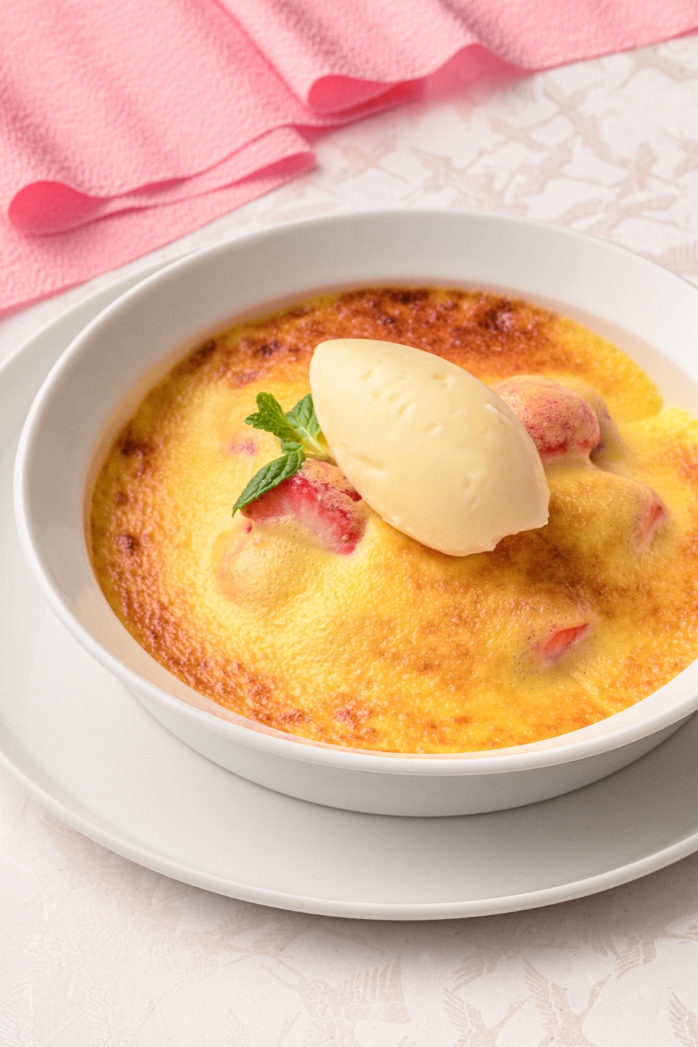 「いちごのフルーツグラタン」税込み1,200円（サービス料含む）