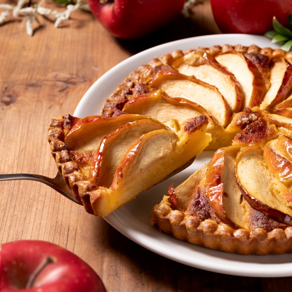 「紅玉りんごタルト」ピース・税込み454円、ホール・税込み3,629円