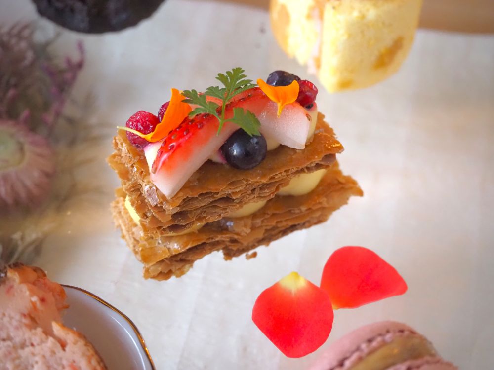 「苺に恋するストロベリーアフタヌーンティー」イメージ