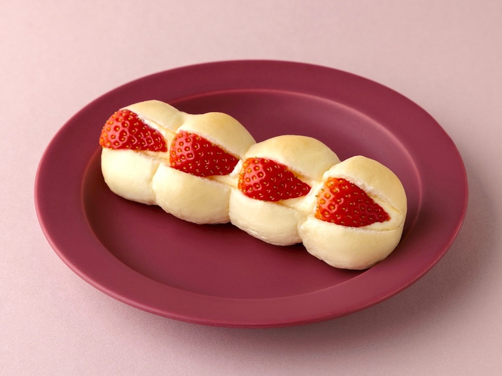 第1・2弾に販売される「いちごと練乳のちぎりパン」税込み270円