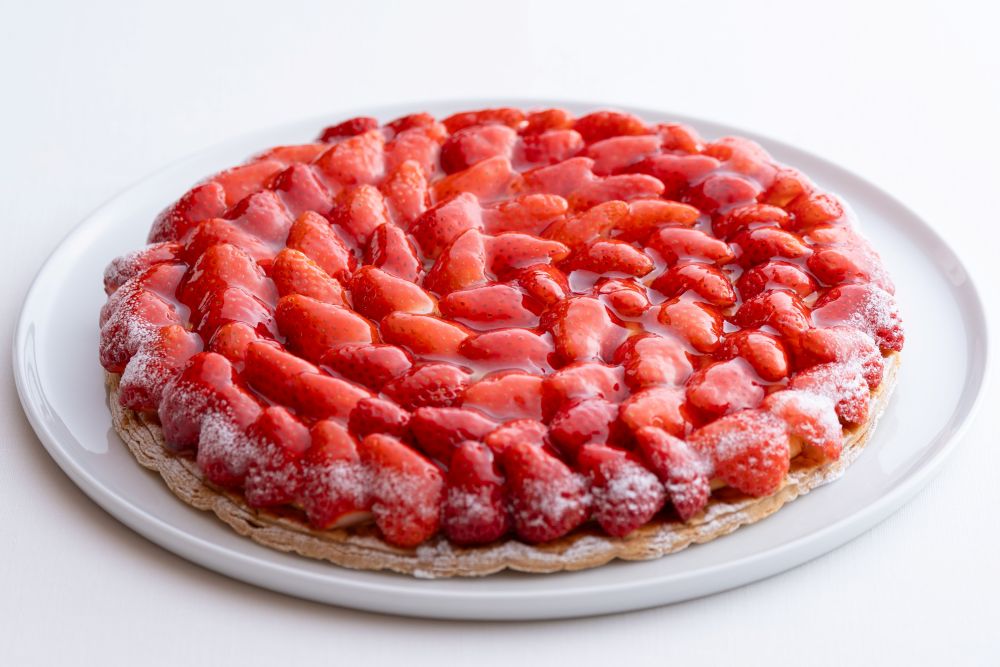 「渋谷農園ストロベリーパイ」1ホール・税込み9,000円