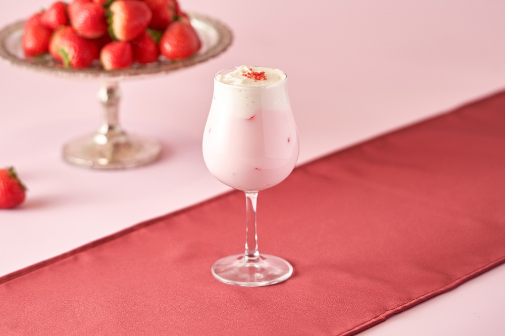 シーズナルドリンク「フレーズ バニーユ キス」単品・税込み1,430円