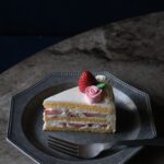 「ハヤセショート」2個入り・税込み2,200円（本店のみ、イートインで単品・税込み1,000円から）