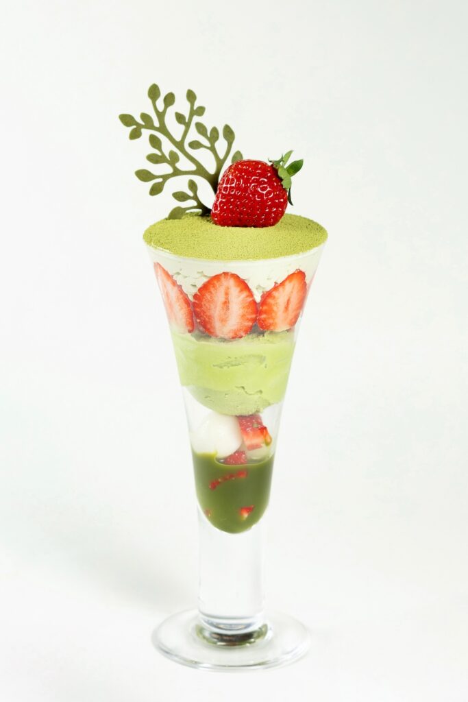 「あまおういちごの抹茶ティラミスパフェ」イメージ