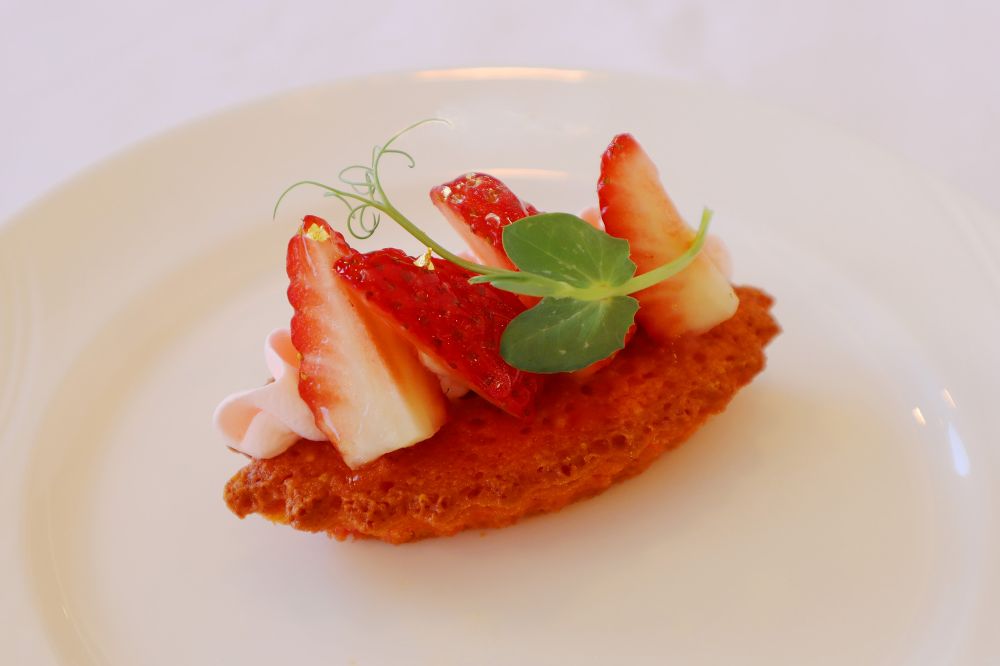 「苺のデクリネゾン」イメージ