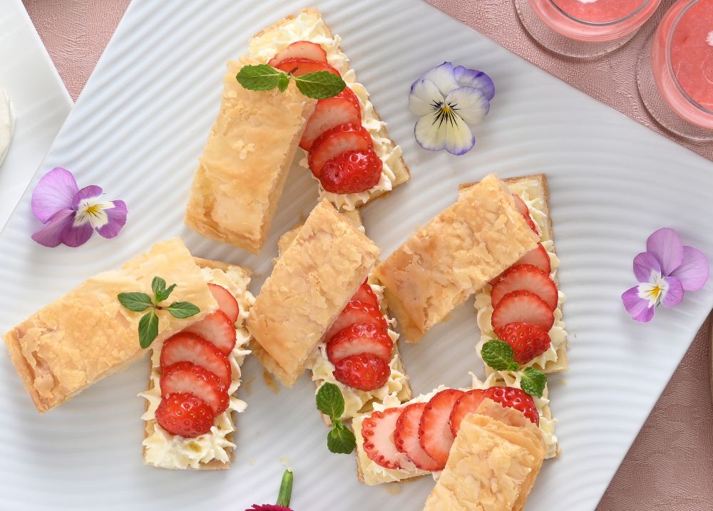 「モア！苺！モア！ランチ・ディナー&スイーツビュッフェ」イメージ