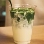 「森半ティースクエア梅田」の 阪急うめだ本店限定「抹茶ホワイトチョコラテ」701円