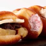 「Caféはにぽて」の「新感覚！蜜かけ至福の焼きいもドーナツ（焼きいもあんバター・焼きいもあん・焼きいもクリーム・いちごクリーム）」各・400円