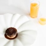 1月21日～1月23日に「プラン クール（PLEIN COEUR）」より販売される「ショコラ ヴァニーユ ローズ」6,000円（別途ドリンク）