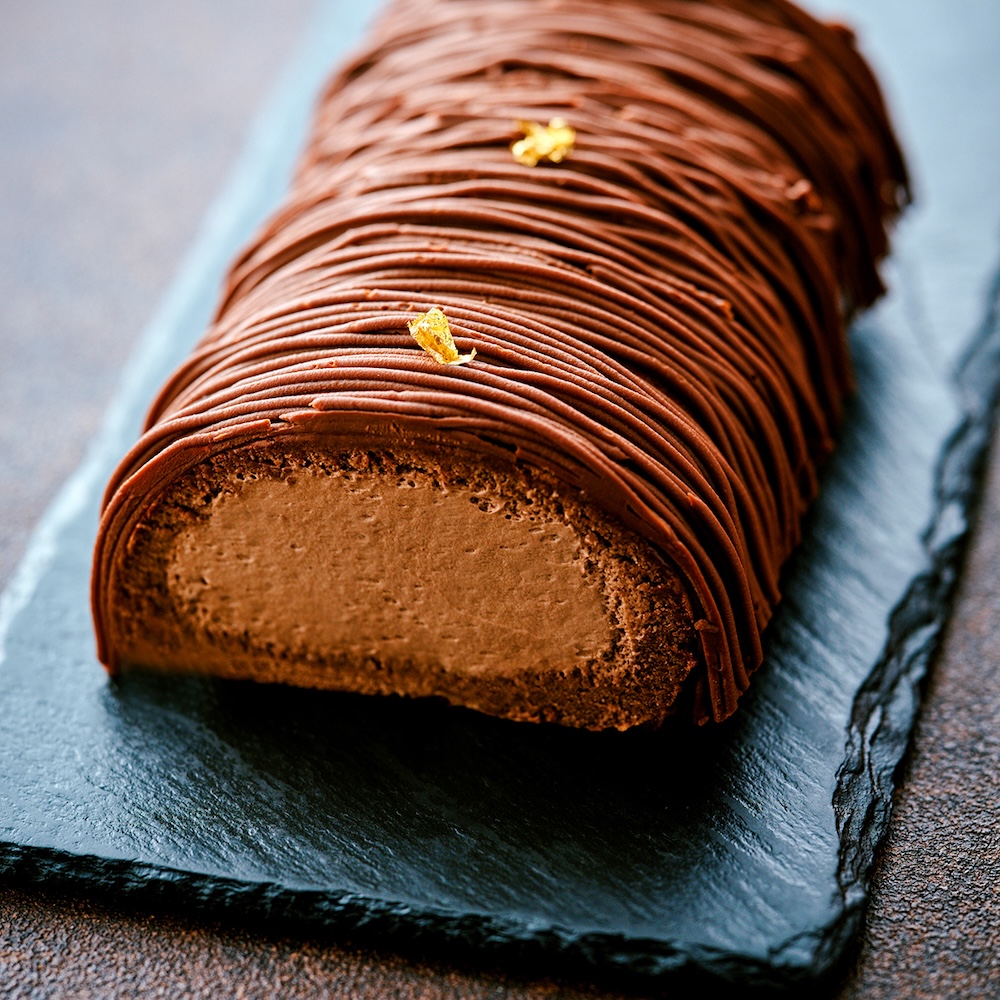 テイクアウト限定「チョコレートロールケーキ」税込み2,300円