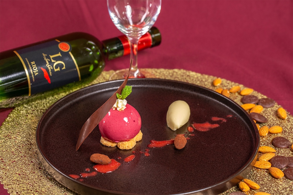 「アーモンド薫るベリーショコラムース」イメージ