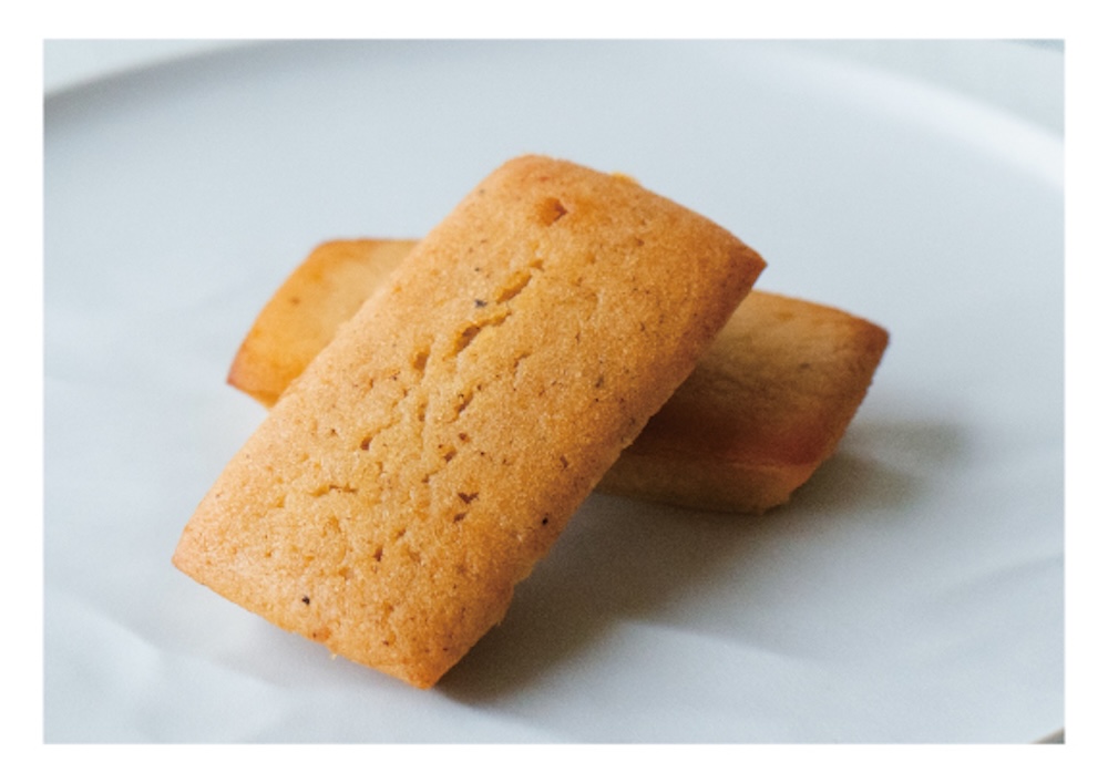 「淡路島たまねぎバターフィナンシェ」税込み324円