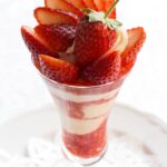 「福島県鏡石町産“ふくはる香”のスペシャルストロベリーパフェ」税込み3,200円