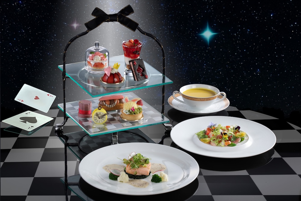 「ストロベリーアフタヌーンティー ～アリスのティーパーティー ～スイーツ付ディナー」イメージ