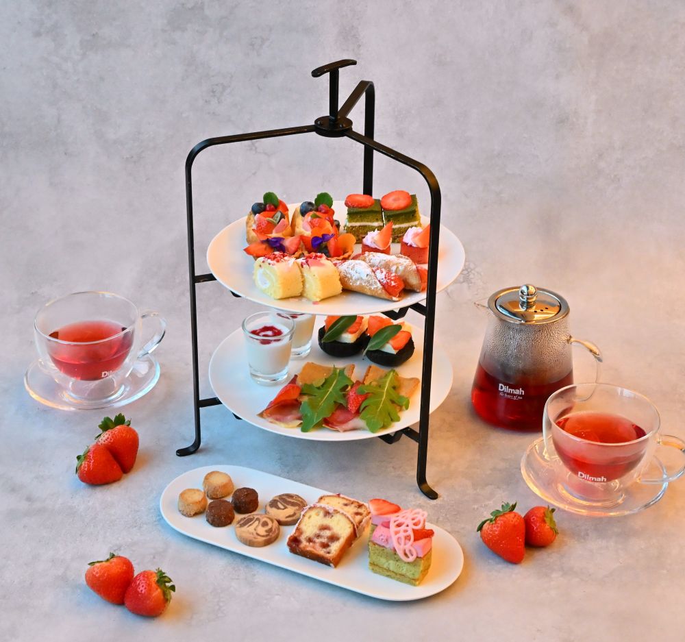 「ガトー・ド・ボワ × ノボテル奈良 いちご香る プレミアム アフタヌーンティー」イメージ