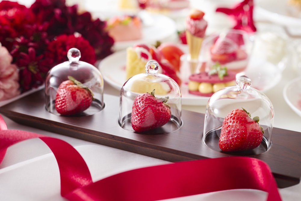 「苺アフタヌーンティーセット WINTERバージョン」イメージ