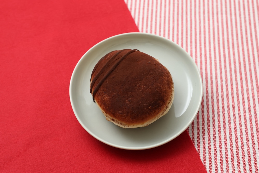 「【イタリアンカフェ】ティラミスクリームドーナツ」税込み199円