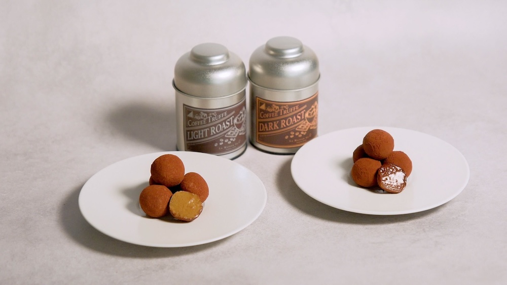 「コーヒートリュフ缶」各・税込み1,500円（Light Roast / Dark Roast）