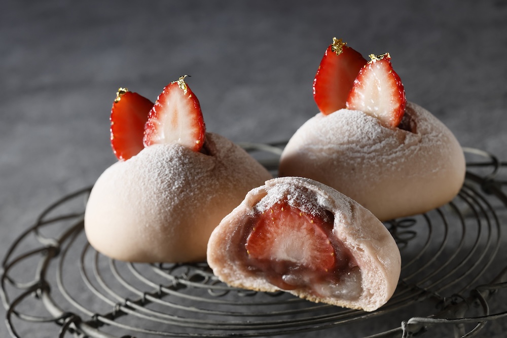 「いちご大福パン」税込み480円