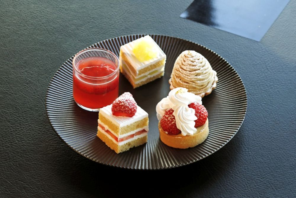 「スーパーアフタヌーンティー～あまおう～」イメージ