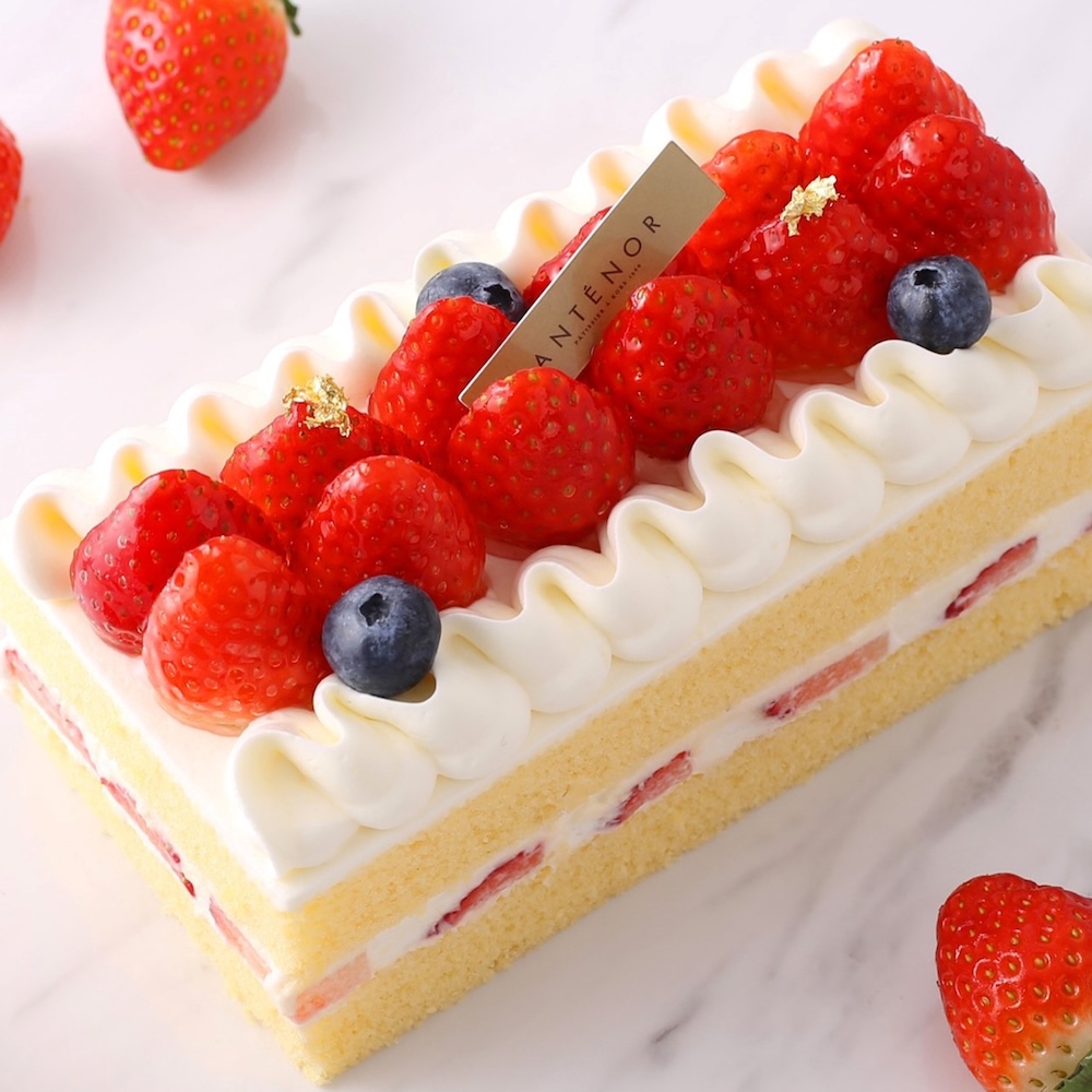 「あまおう苺のショートケーキBOX／紅ほっぺ苺のショートケーキBOX」税込み2,484円