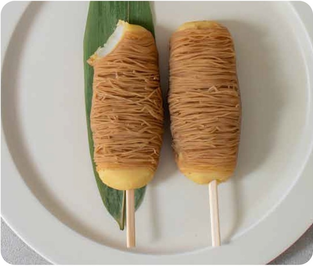 「京都金ノ華嵯峨嵐山店」の「モンブラン芋団子〈焼き芋〉」702円