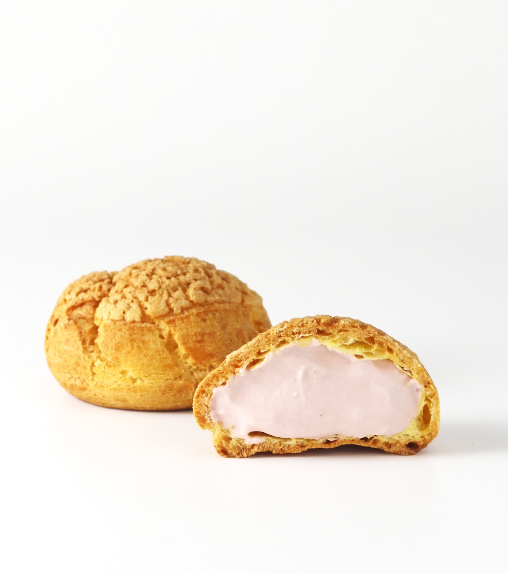 阪神梅田本店限定「あさぎりいちごミルクシュー」税込み450円