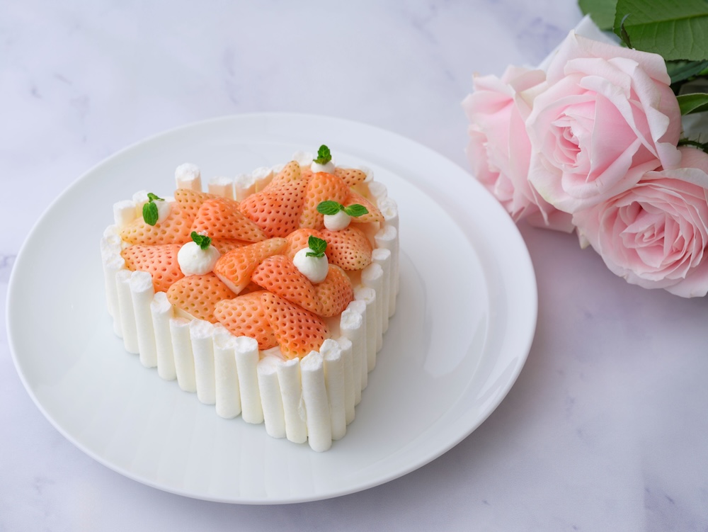 「“Eat me” ホワイトストロベリーケーキ」イメージ