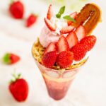 「ストロベリーパフェ」税込み2,000円（サービス料含む）