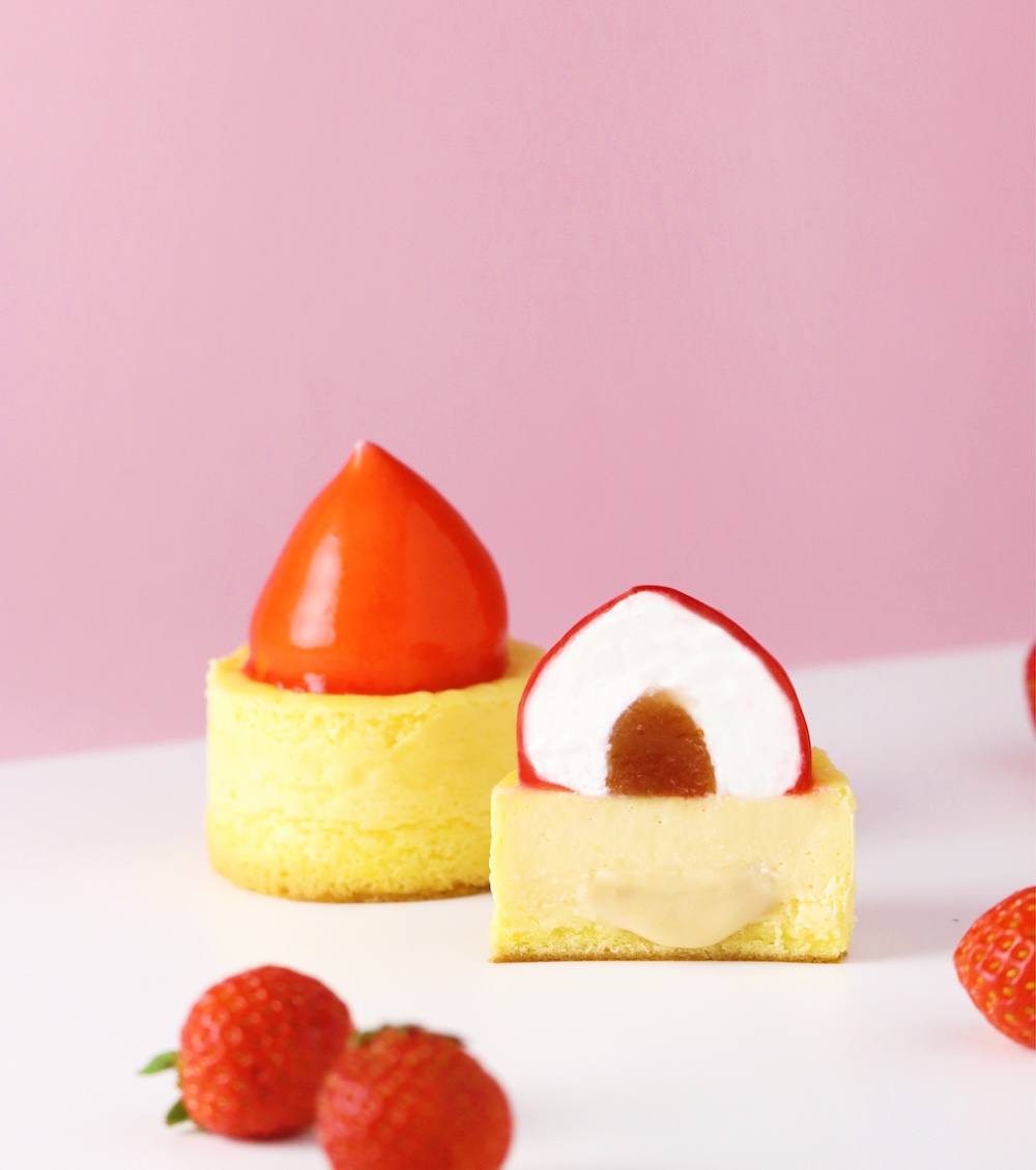 季節限定「生とろりミルクチーズケーキ〈いちご〉」税込み648円