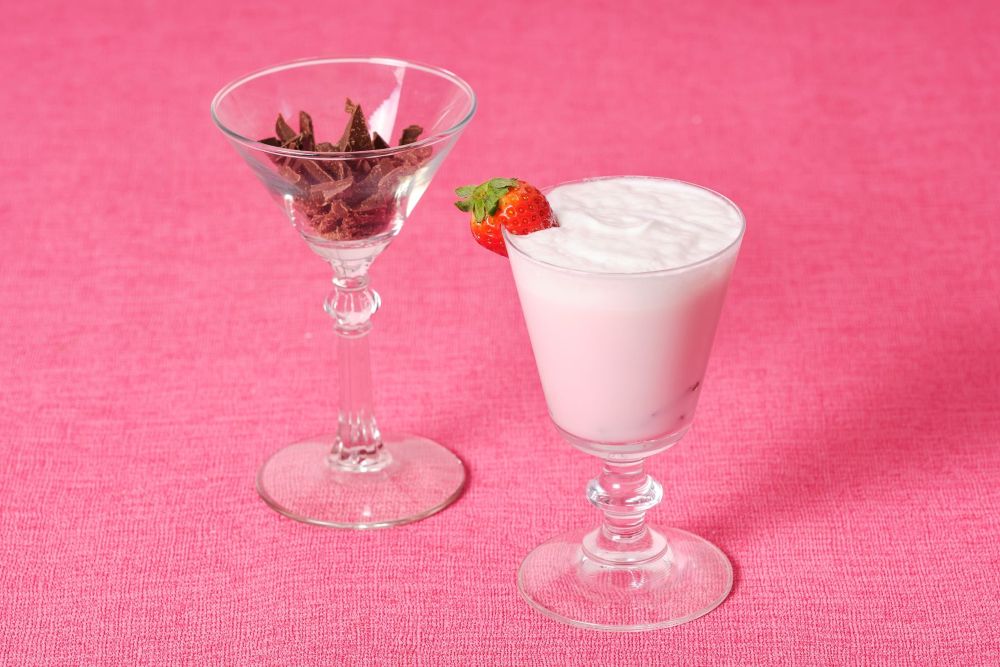 オプションメニューの「ストロベリームースミルク」税込み1,200円（サービス料含む）