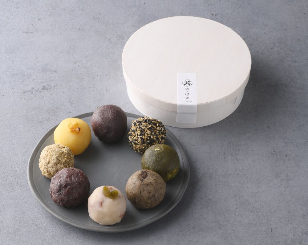 「の・はぎ」より販売される「すべての・はぎ（冬）」8個入り・税込み2,751円