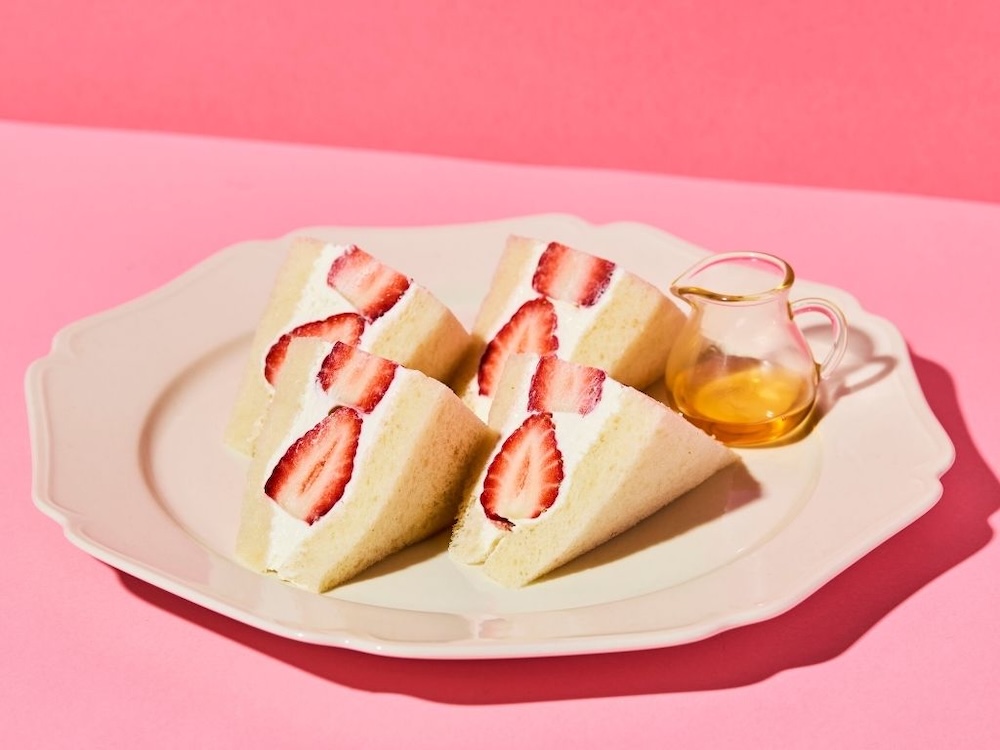 「苺のフルーツサンド」単品・税込み1,738円〜