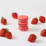 「ラデュレ」の「マカロン　いちご」1個・税込み411円