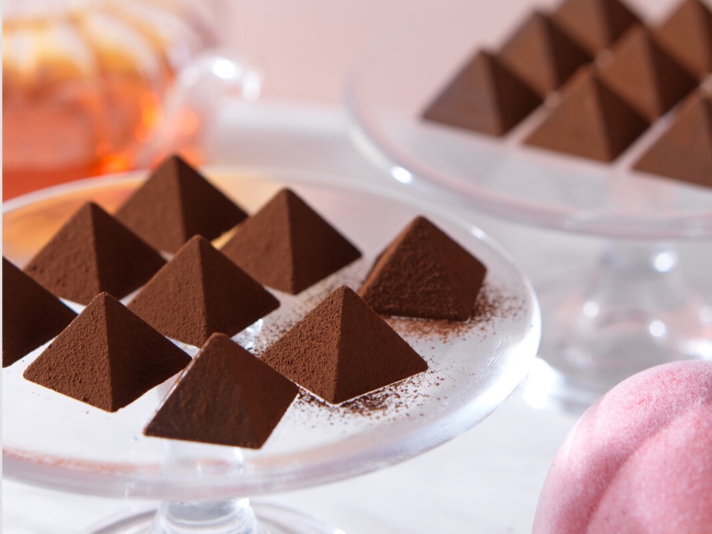 「ロイヤルモンターニュ マリアージュ 白桃アールグレイ」税込み2,376円（ロイヤルモンターニュ9個入り、ロイヤルモンターニュ白桃アールグレイ9個入り）