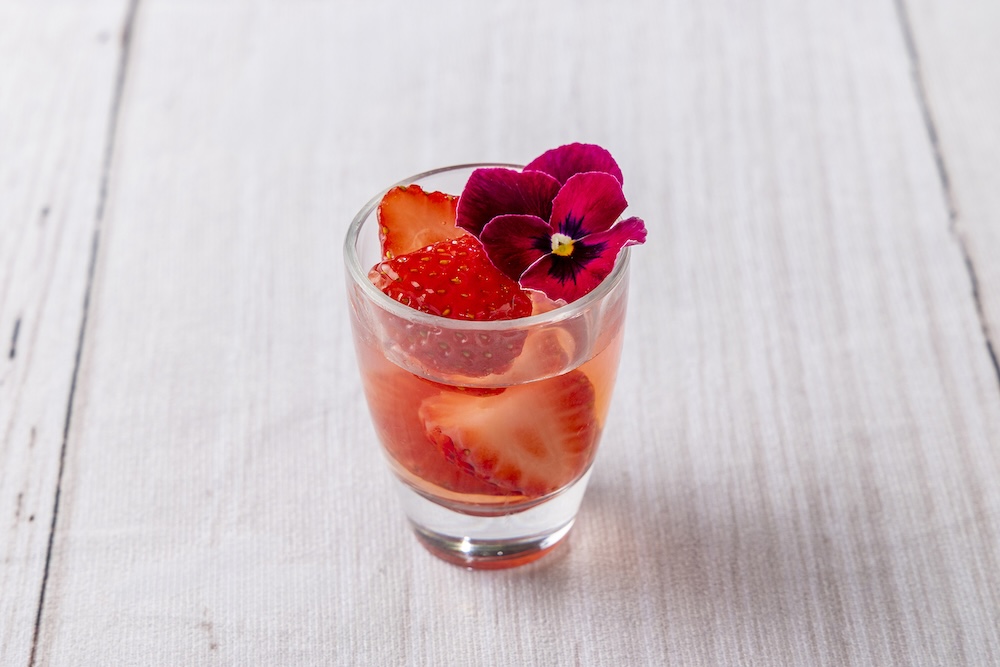 「ガーデン・ストロベリー・アフタヌーンティー」イメージ