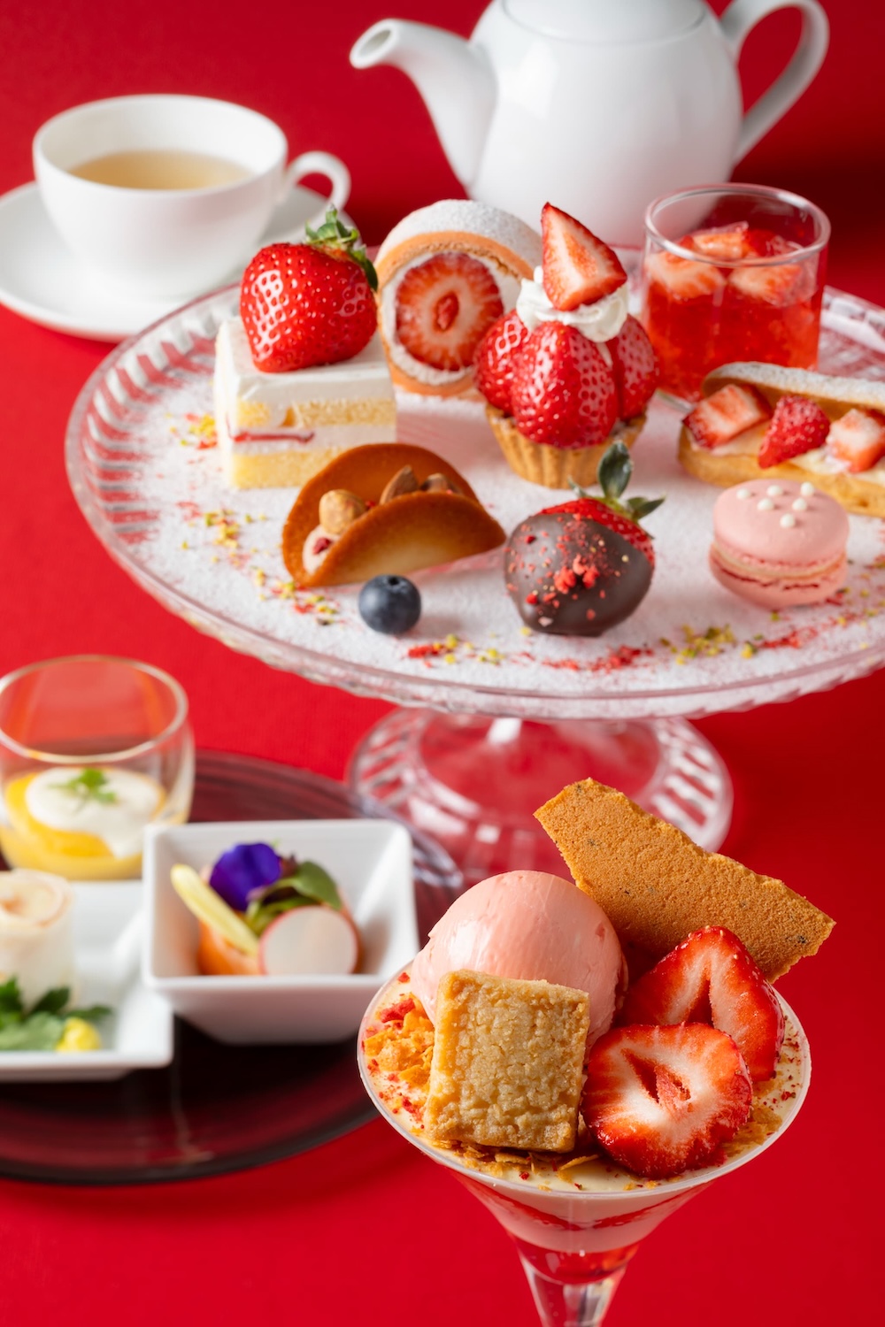 完全予約制「あまおうアフタヌーンティー」税込み4,700円（サービス料含む）